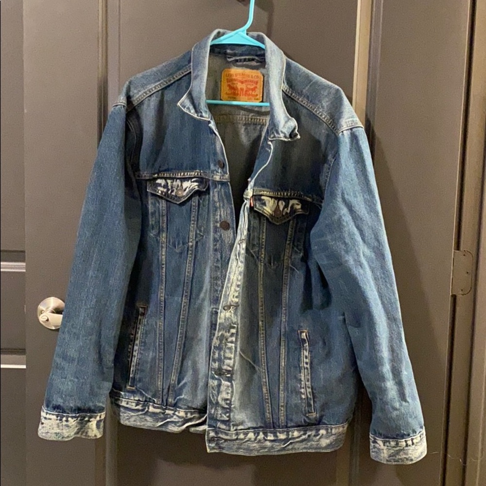 Levi Men’s Jean Jacket